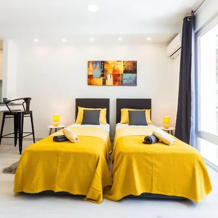 Charming Near Old Town With Convenient Access To Beaches 2 Apartman Zára